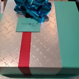 Medium tiffany box